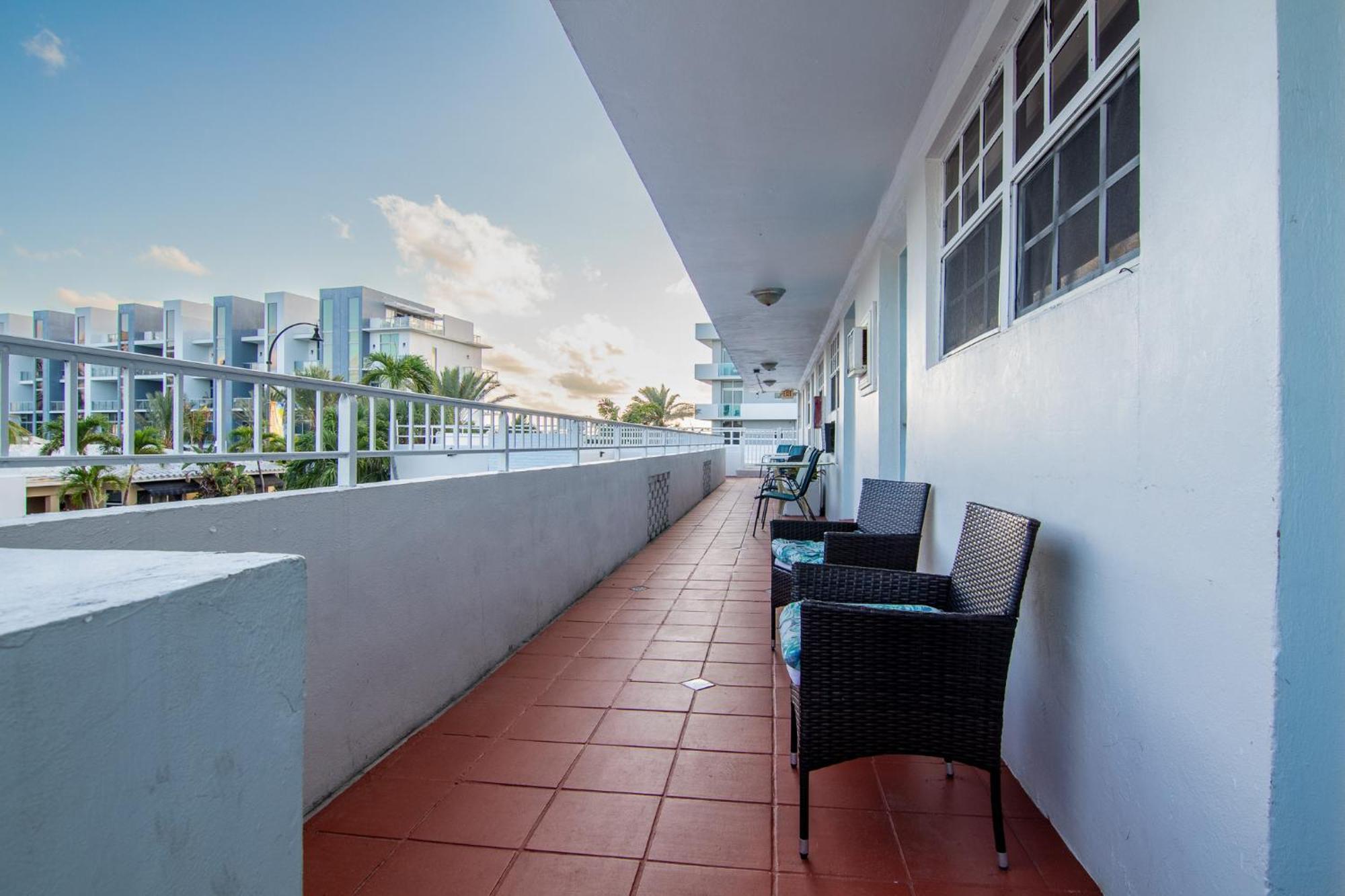 Pousada Suites ฮอลลีวูด ภายนอก รูปภาพ