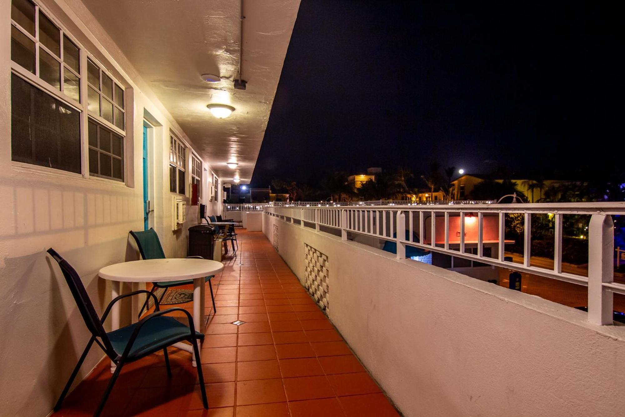 Pousada Suites ฮอลลีวูด ภายนอก รูปภาพ